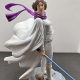 Princesa Leia con sable láser led